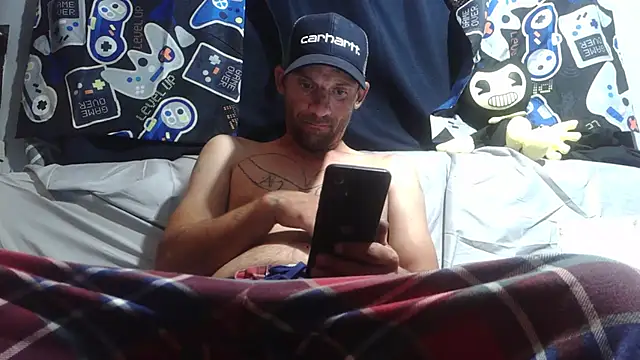 Snapshot of goodick4u28 chatting on 14, 4, 2026 goodick4u28 online show from 14, 4, 2026