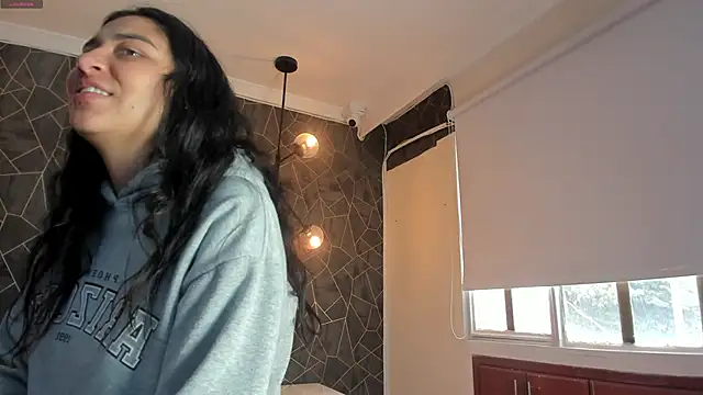 dayra angels online show from 10, 11, 2025