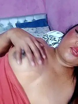 Snapshot of rosmery-navarro chatting on 1, 2, 2025 rosmery-navarro online show from 1, 2, 2025