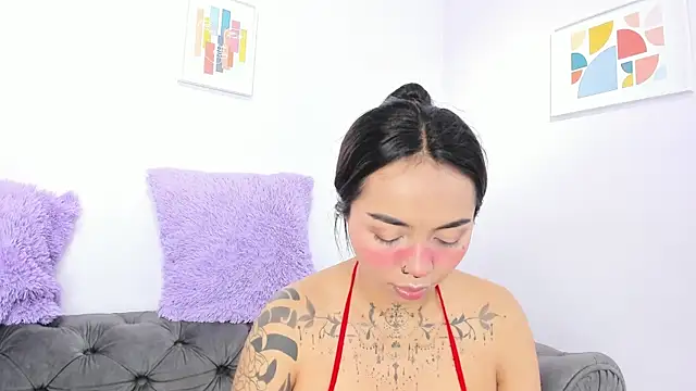 miss soffi  online show from 25, 10, 2025