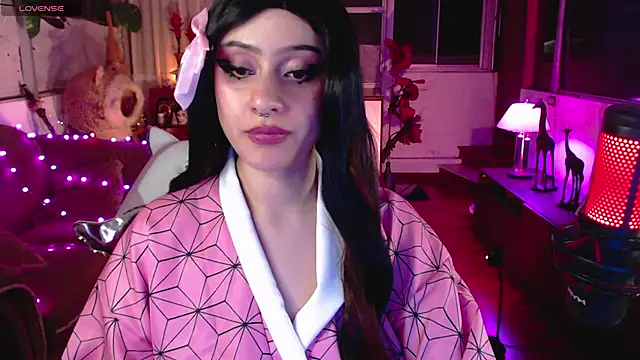 Snapshot of Aquamarinebubble chatting on 8, 2, 2025 Aquamarinebubble online show from 8, 2, 2025