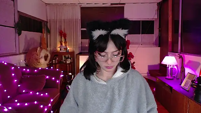 Snapshot of Aquamarinebubble chatting on 29, 10, 2025 Aquamarinebubble online show from 29, 10, 2025