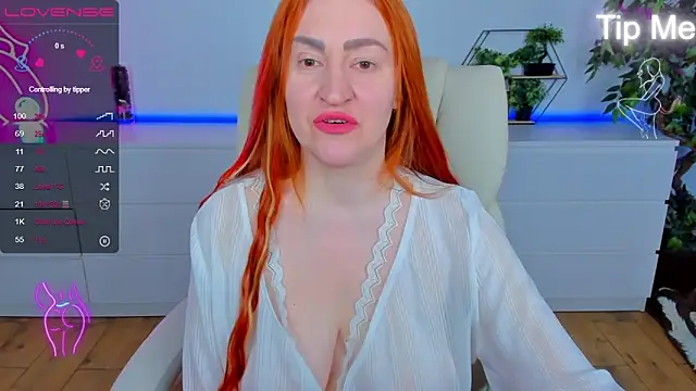 Kamilla Hot online show from 6, 3, 2026