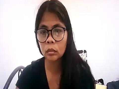 Snapshot of pinay_milfxx chatting on 3, 6, 2026 pinay milfxx online show from 3, 6, 2026