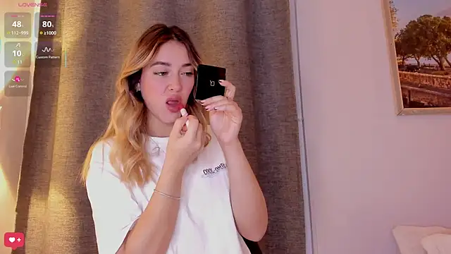 Assh lee  online show from 4, 12, 2025