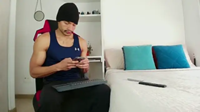 Robyn Miller online show from 4, 11, 2025