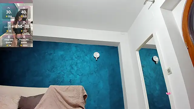 Anna Lewis online show from 18, 1, 2025