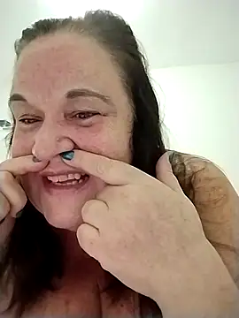 Yaya Mineira online show from 5, 11, 2025