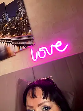 Lolaley2 online show from 8, 10, 2025