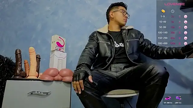 TomLover 12 online show from 16, 1, 2026