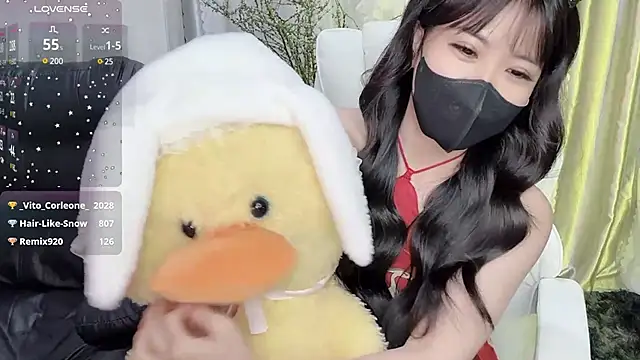 Mya Lee online show from 18, 1, 2025