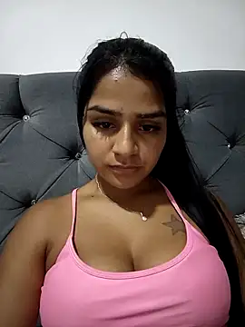 Snapshot of AnnRosse18 chatting on 2, 1, 2025 AnnRosse18 online show from 2, 1, 2025
