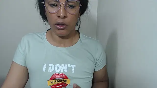 Snapshot of kateleyagrey chatting on 11, 6, 2026 kateleyagrey online show from 11, 6, 2026