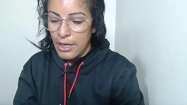 Snapshot of kateleyagrey chatting on 5, 7, 2026 kateleyagrey online show from 5, 7, 2026