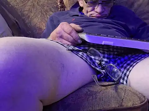 Snapshot of highstepper500 chatting on 19, 1, 2025 highstepper500 online show from 19, 1, 2025