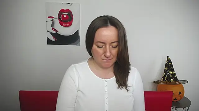 Snapshot of Abby_Taylorr chatting on 19, 10, 2025 Abby Taylorr online show from 19, 10, 2025