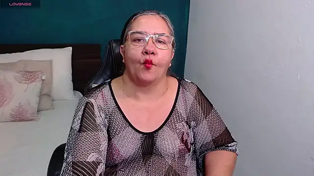 scaelettdubois online show from 10, 1, 2026