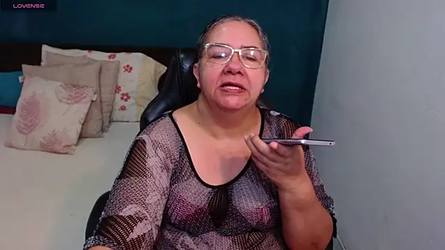 Snapshot of scaelettdubois chatting on 20, 5, 2026 scaelettdubois online show from 20, 5, 2026