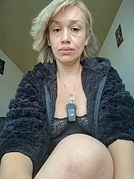 Snapshot of sexymarilyncolombia chatting on 2, 4, 2026 sexymarilyncolombia online show from 2, 4, 2026