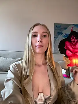 Snapshot of MariaTull chatting on 23, 6, 2026 MariaTull online show from 23, 6, 2026