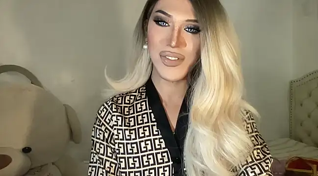 Snapshot of Ts_glamxxxx chatting on 1, 2, 2025 Ts glamxxxx online show from 1, 2, 2025