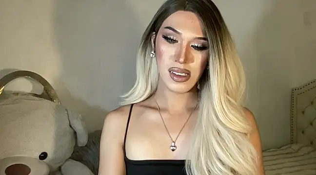 Snapshot of Ts_glamxxxx chatting on 13, 2, 2025 Ts glamxxxx online show from 13, 2, 2025