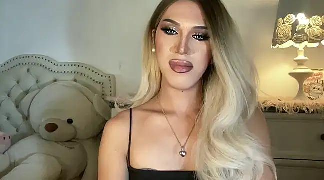 Snapshot of Ts_glamxxxx chatting on 25, 2, 2025 Ts glamxxxx online show from 25, 2, 2025