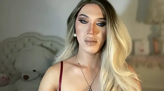 Snapshot of Ts_glamxxxx chatting on 18, 3, 2025 Ts glamxxxx online show from 18, 3, 2025