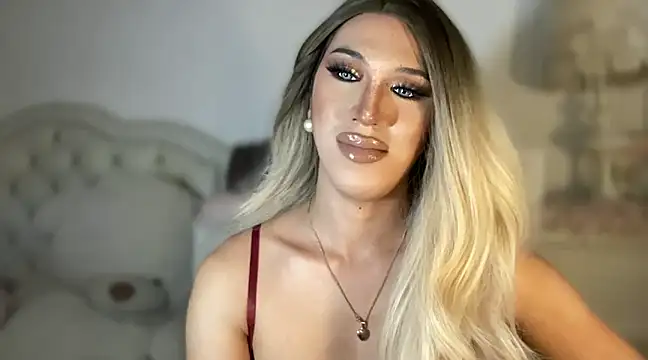 Snapshot of Ts_glamxxxx chatting on 21, 3, 2025 Ts glamxxxx online show from 21, 3, 2025