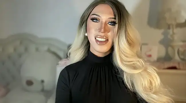 Snapshot of Ts_glamxxxx chatting on 22, 3, 2025 Ts glamxxxx online show from 22, 3, 2025