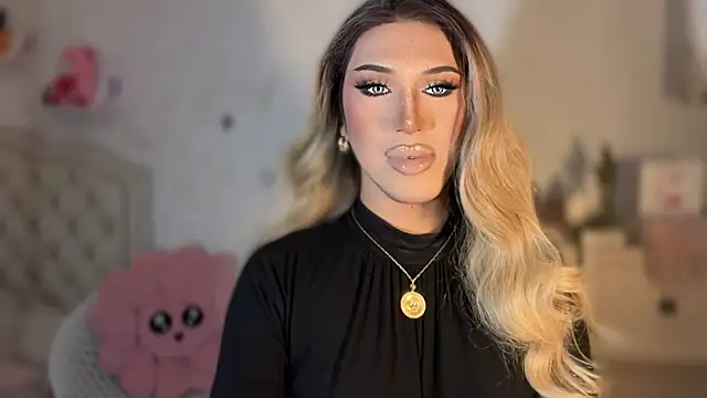 Snapshot of Ts_glamxxxx chatting on 12, 9, 2025 Ts glamxxxx online show from 12, 9, 2025