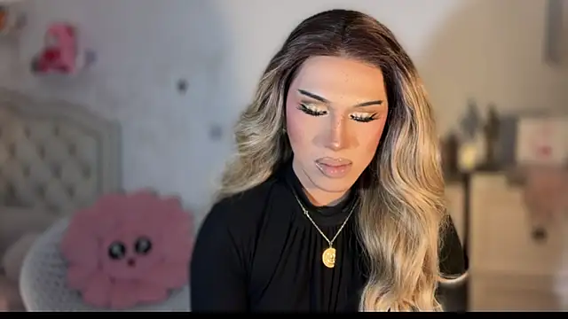 Snapshot of Ts_glamxxxx chatting on 16, 9, 2025 Ts glamxxxx online show from 16, 9, 2025