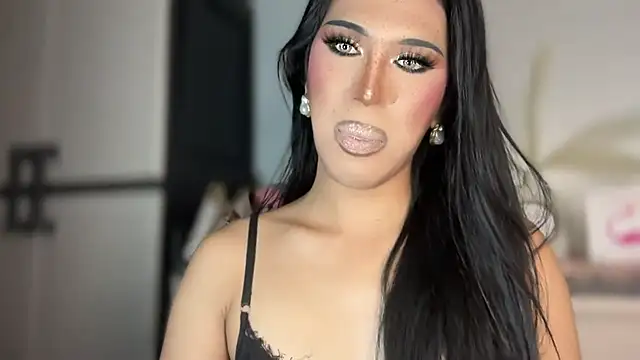 Snapshot of Ts_glamxxxx chatting on 18, 12, 2025 Ts glamxxxx online show from 18, 12, 2025