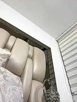 Snapshot of ALISSON_FOXXX1 chatting on 5, 11, 2025 ALISSON FOXXX1 online show from 5, 11, 2025