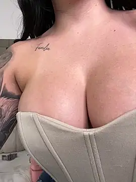 ALISSON FOXXX1 online show from 13, 2, 2026