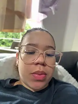 Snapshot of Lucyklein2022 chatting on 29, 5, 2026 Lucyklein2022 online show from 29, 5, 2026
