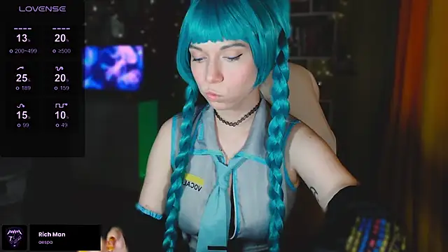 freya sunny online show from 12, 9, 2025