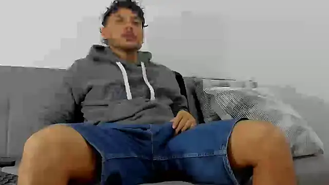 tuyo1995 online show from 11, 12, 2024