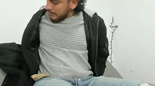 tuyo1995 online show from 13, 2, 2025