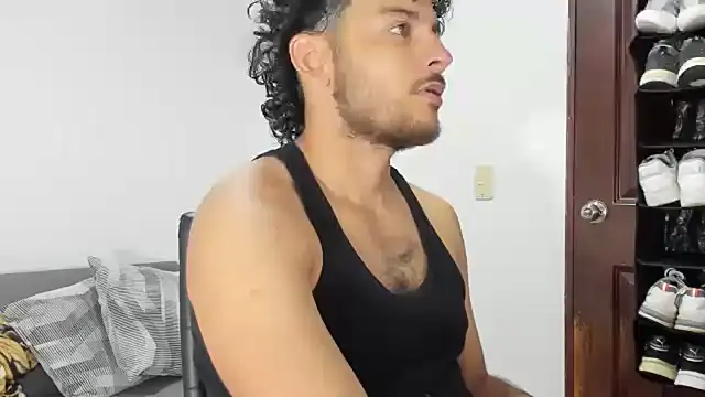 tuyo1995 online show from 13, 3, 2025