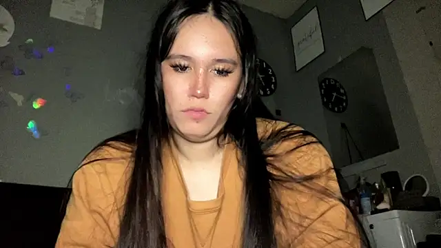 Snapshot of MeganTheRarest chatting on 5, 2, 2026 MeganTheRarest online show from 5, 2, 2026