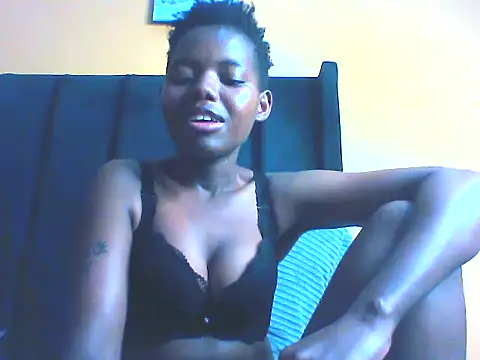 Snapshot of hulkandbarbra chatting on 3, 7, 2026 hulkandbarbra online show from 3, 7, 2026