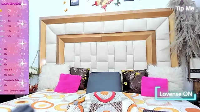 BellaKarla online show from 11, 12, 2024