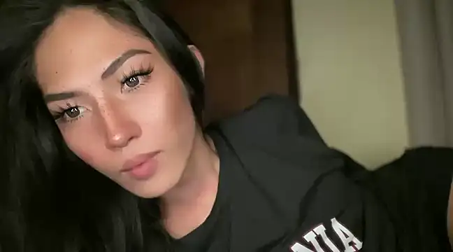 Bella Gordon online show from 14, 1, 2025