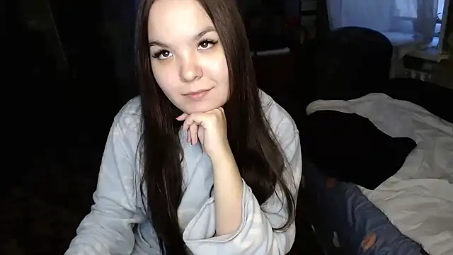 Var Kiss online show from 30, 12, 2024