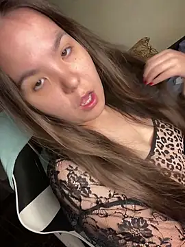 Var Kiss online show from 20, 9, 2025