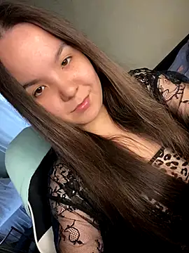 Var Kiss online show from 22, 9, 2025