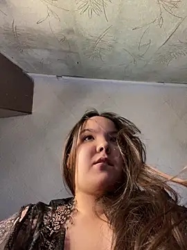 Var Kiss online show from 18, 10, 2025