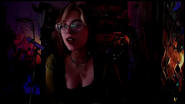 Snapshot of Scarlett_Wanner chatting on 3, 12, 2024 Scarlett Wanner online show from 3, 12, 2024