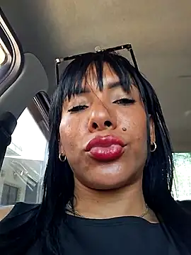 Doll Loren online show from 13, 3, 2025